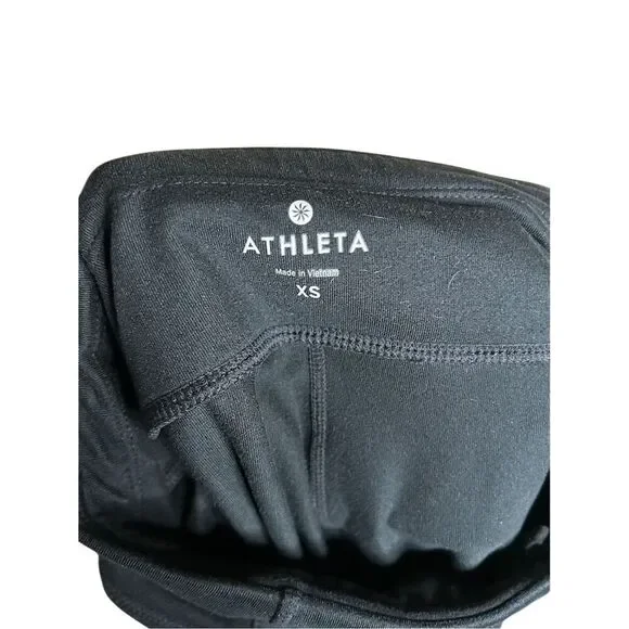 Athleta Women's XS Black Capri Leggings for Running & Yoga reflective - Picture 2 of 3